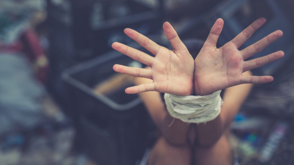 التوعية والوقاية